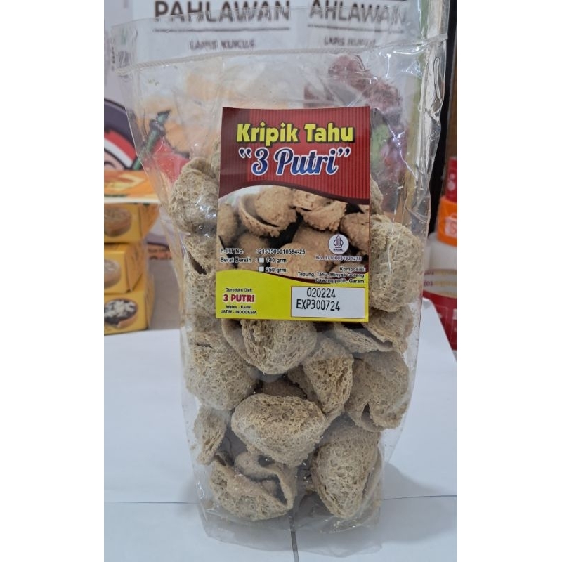 

Keripik Tahu 3 putri