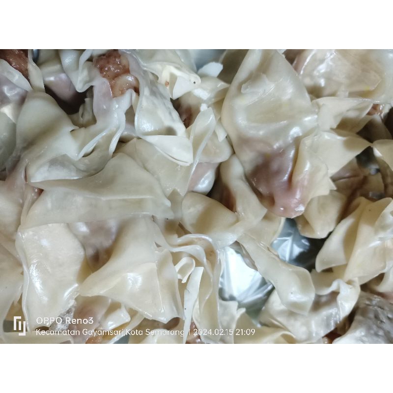 

PANGSIT WONTON AYAM 10 pcs GORENG / REBUS FROZEN FOOD