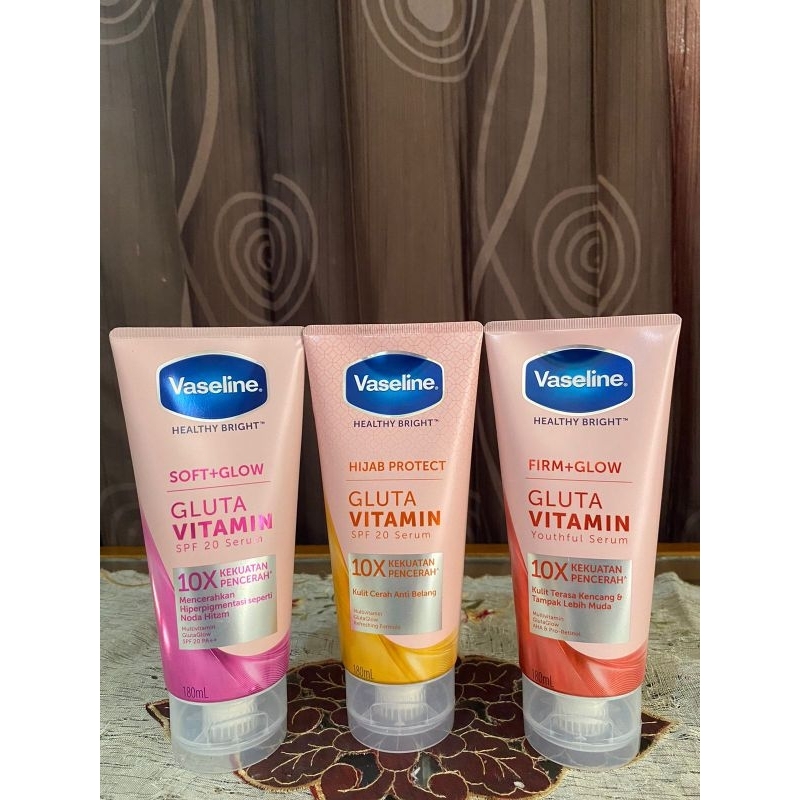 VASELINE GLUTA VITAMIN