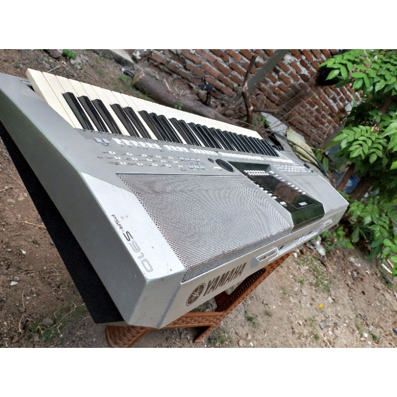 Yamaha PSR S910