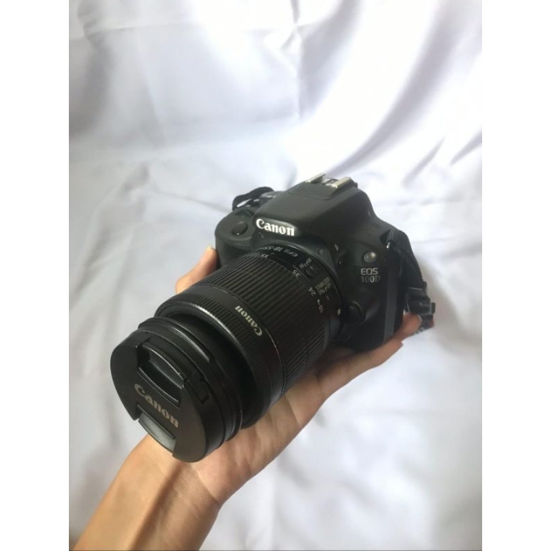 Kamera Canon EOS 100D