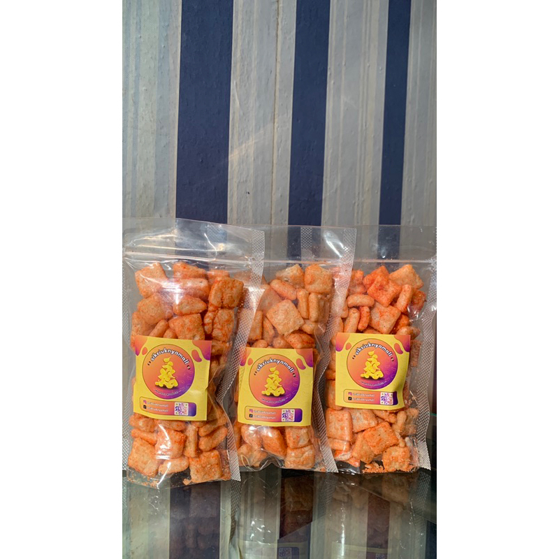 

Aneka Kripik Cemilan 50gr Jajanan Pedas