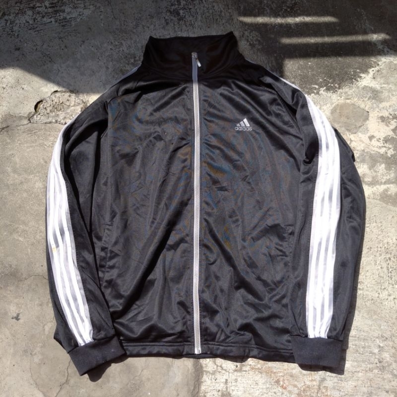 tc Adidas big logo