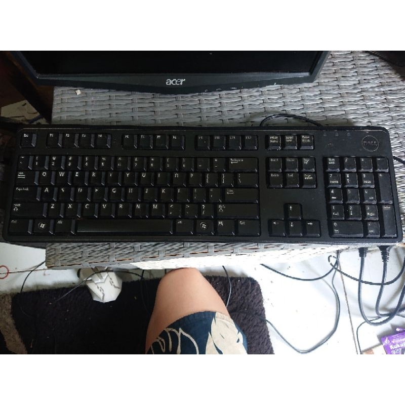 layar monitor komputer