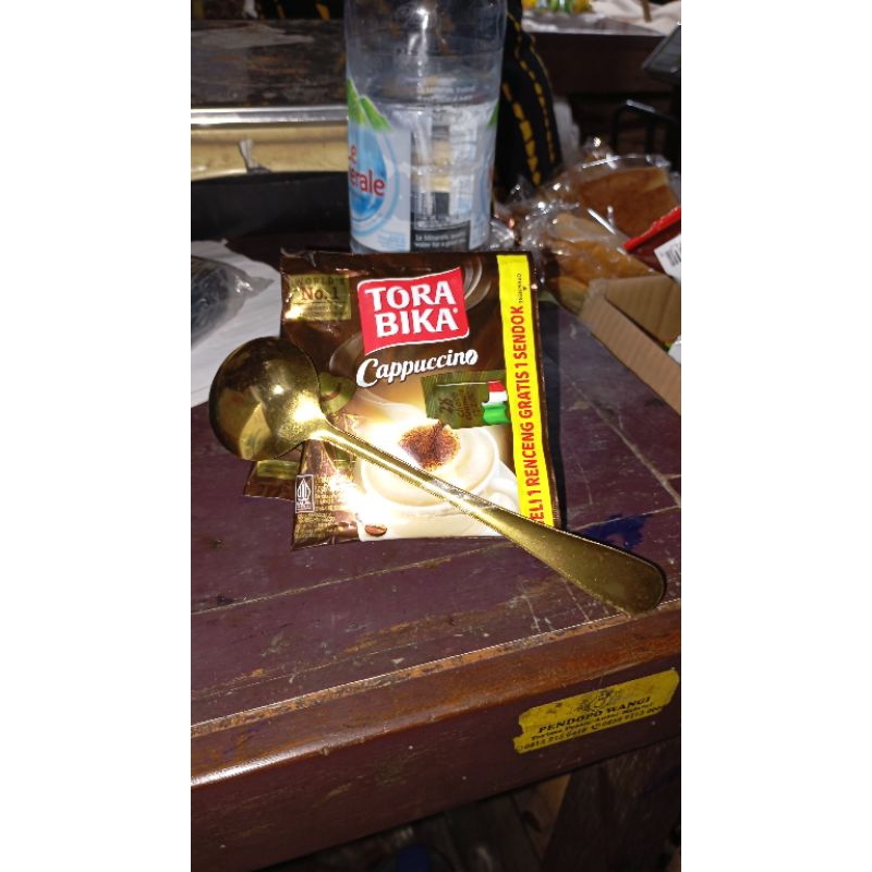 

torabika capucino 1 renceng bonus sendok cantik