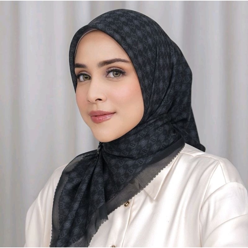 Buttonscarves - Ikat Series CAVIAR.