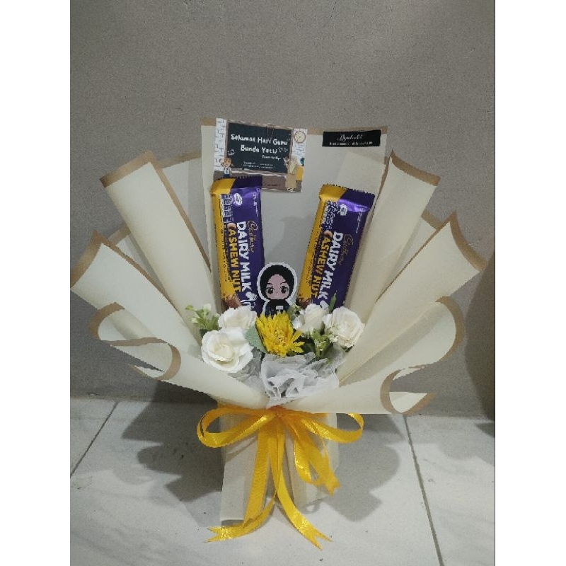 BUKET WISUDA/BUKET BONEKA WISUDA/ BUKET BUNGA/ BUKET/ BUKET KOSONGAN/ BUKET SNACK/ BUKET CUSTOM/BUKE