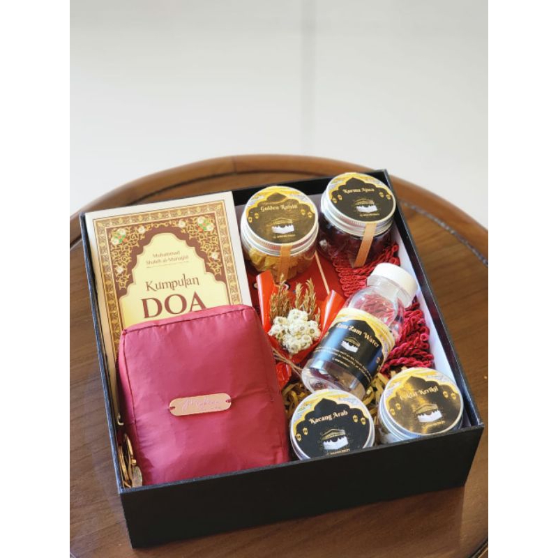 

Paket Oleh Oleh Umroh dan Haji Paket Premium