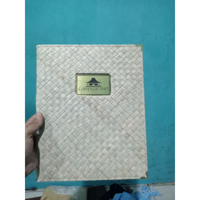 

BUKU MENU BAHAN PANDAN LOGO DI GRAFO/LASER