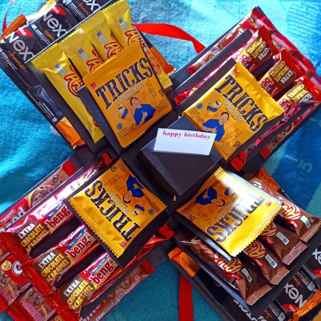 

KF7 SNACK BOX BOX TARIK UANG EKSPLOSION BOX SNACK TARIK UANG BOX UANG KADO ULANG TAHUN CEWEK PAKET BOX KADO ULTAH WANITA GIFT BOX 3 LAYER ADA TARIK UANG TUTUP TIAP LAYER