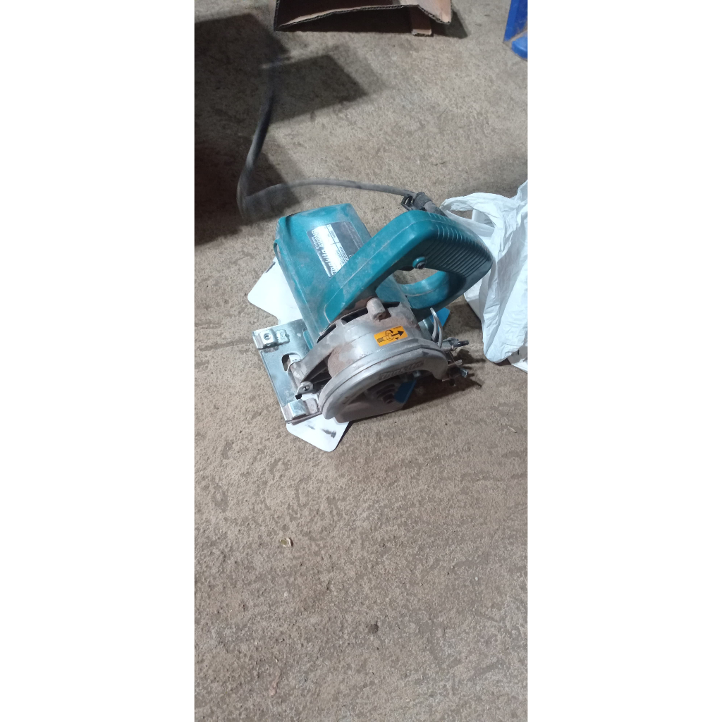 MESIN PEMOTONG KERAMIK MAKITA 4100 NB - BEKAS SEPERTI BARU BOLEH NEGO