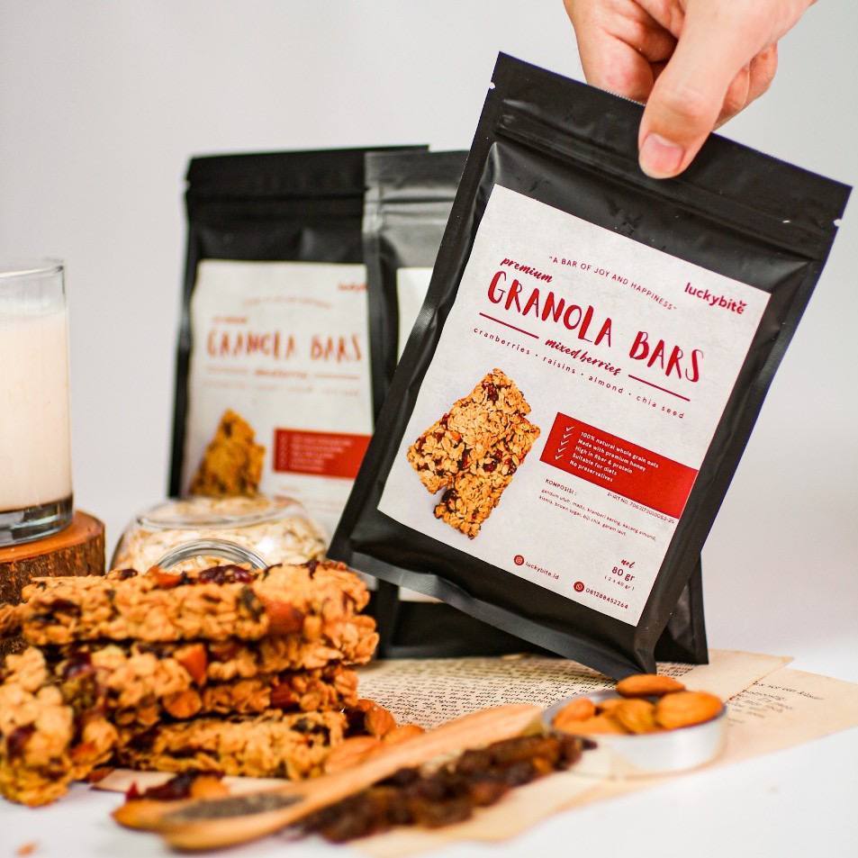 

GRANOLA BARS - LUCKY BITES CAMILAN SEHAT GRANOLA