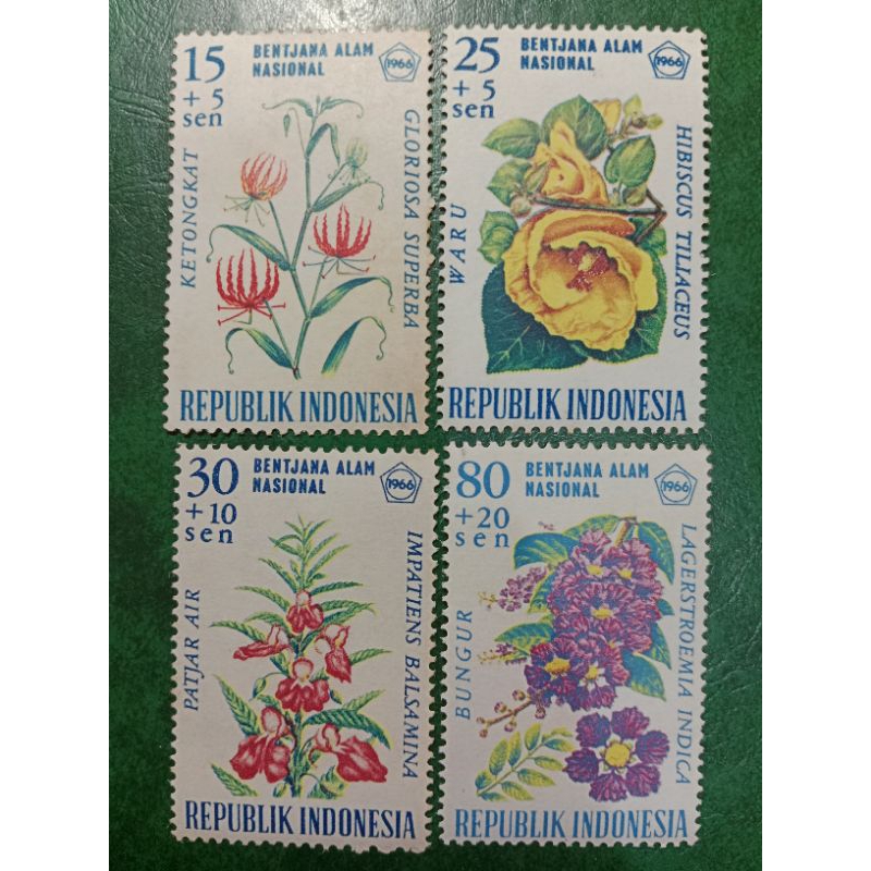 

Prangko Indonesia 4 pcs Bunga seri 3 tahun 1966 UN USED