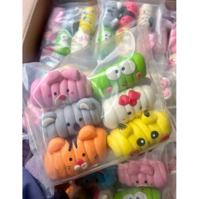 

Bakpo Karakter Isi Sosis Isi 6 Pcs