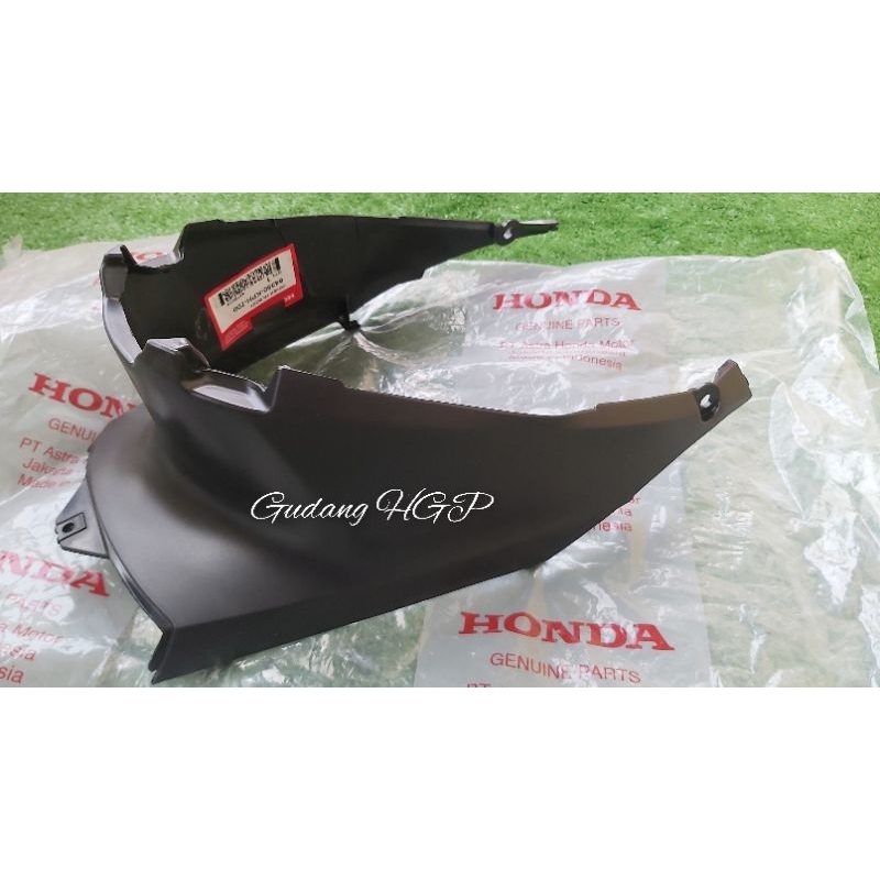 Cover Front Body Cover Tutup Jok Bagasi Honda Supra X 125 Lama Batman 64350-KPH-700 Ori Honda Genuin