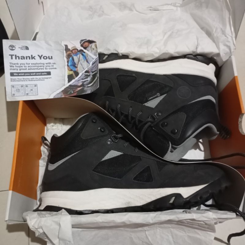 sepatu the north face timberland