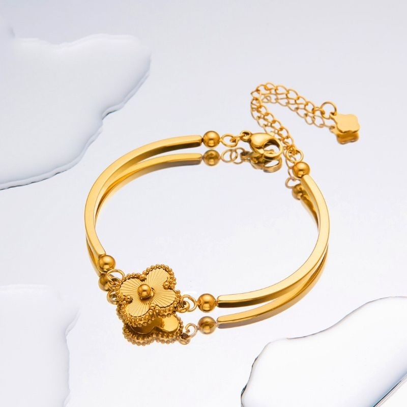 E0 gelang clover emas titanium asli