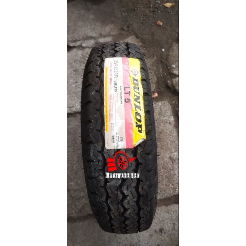 BAN MOBIL DUNLOP 165 R13 LT5 MUATAN TUBELESS UNTUK PICK UP CARRY