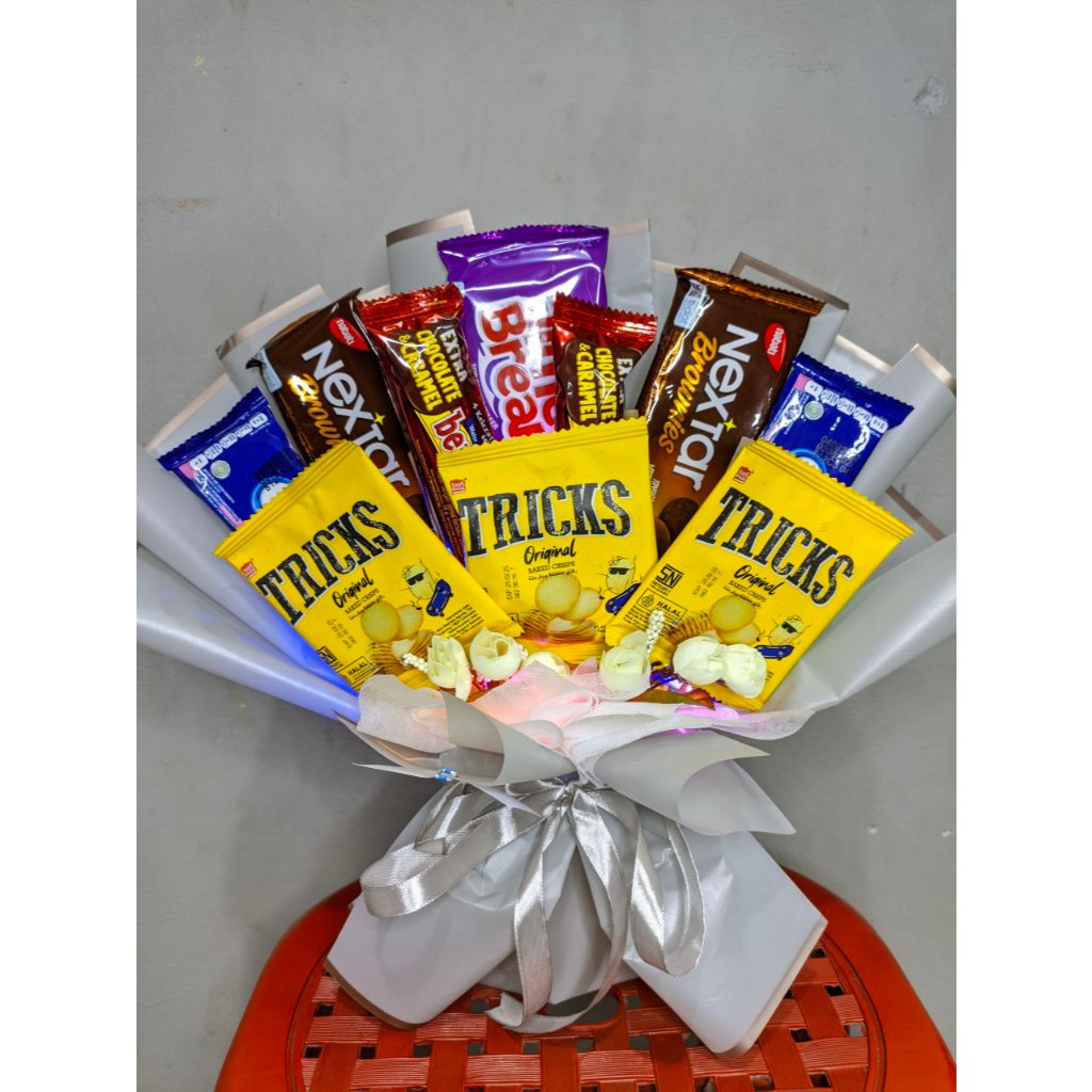 

bucket snack kerangka buket makanan ringan dan foto isi 10 dan 15 tempat dengan lampu bebas request