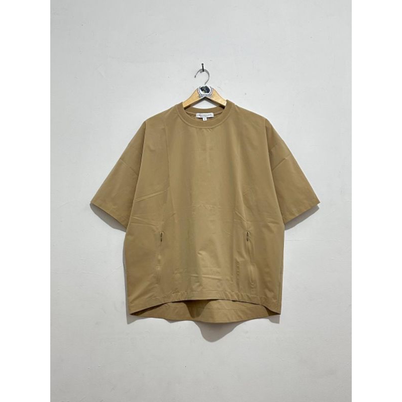 Urban Research Oversize