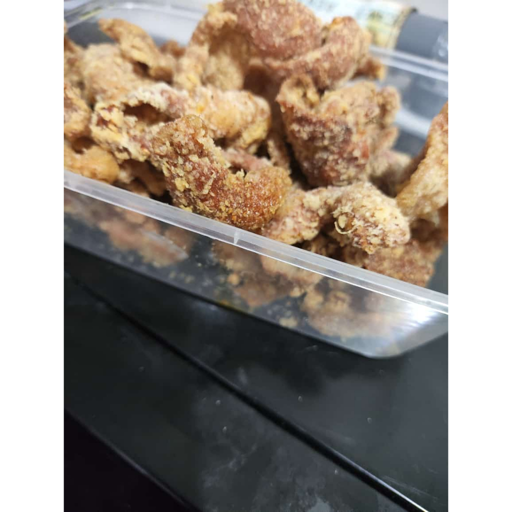 

Kulit ayam crispy rasa salted egg / 150 gram cemilan kulit ayam / keripik kulit