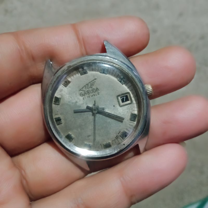 Jam Garuda manual winding