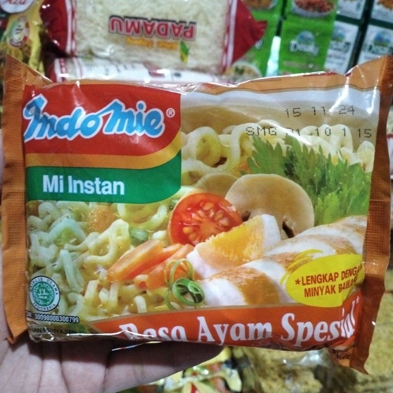 

indomie ayam spesial