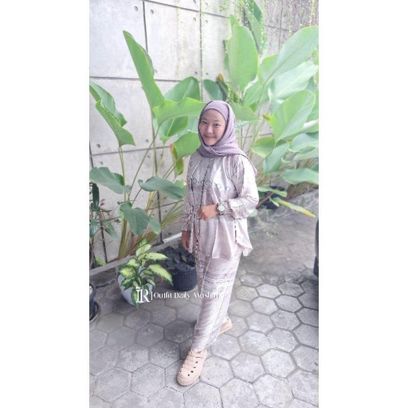 ONE SET BRIETTA BY SHUGA/ ONE SET SATIN SILK/ ONE SET DEWASA/ ONE SET MURAH