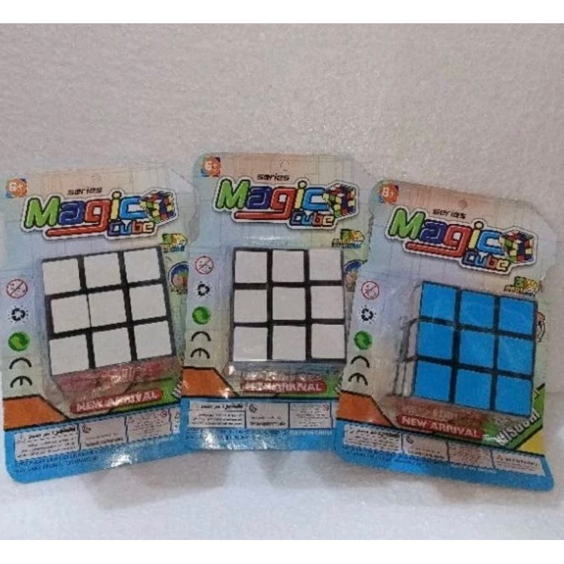 Mainan kubus Rubik
