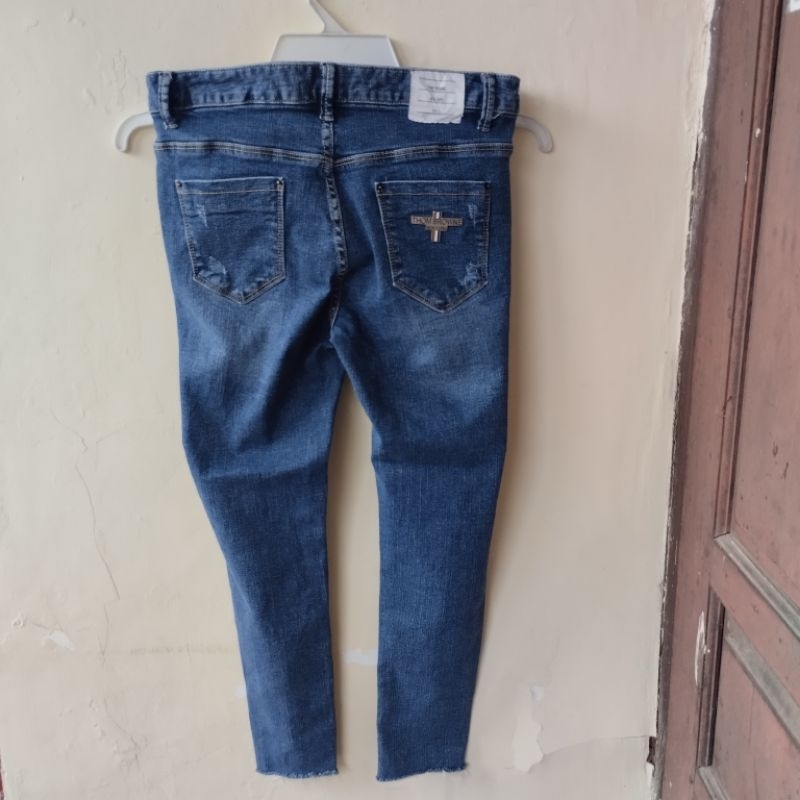 Ripped Jeans Thom Browne