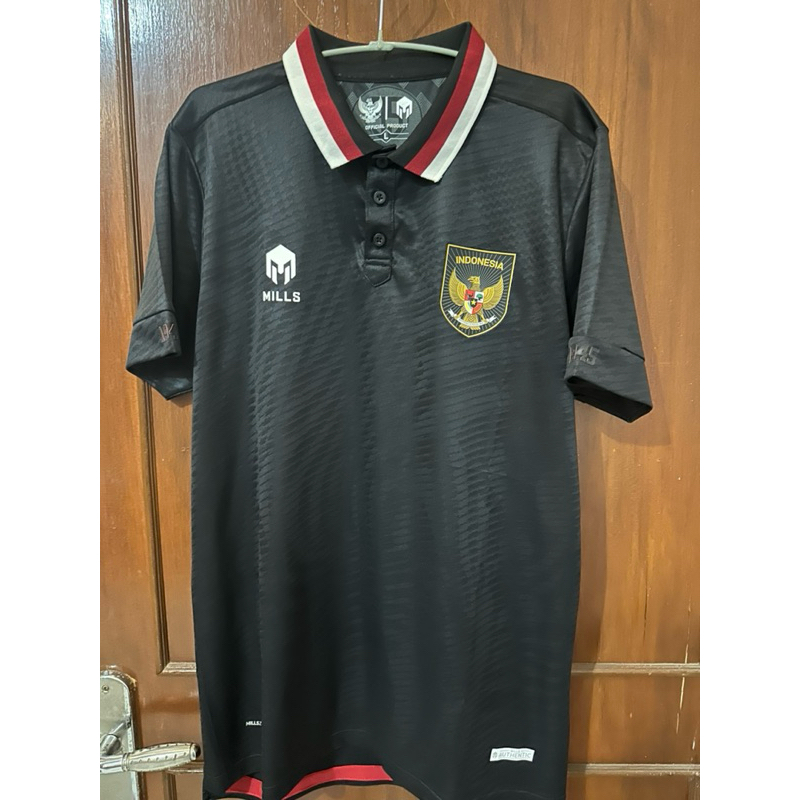 Jersey Timnas Mills Third Player Issue