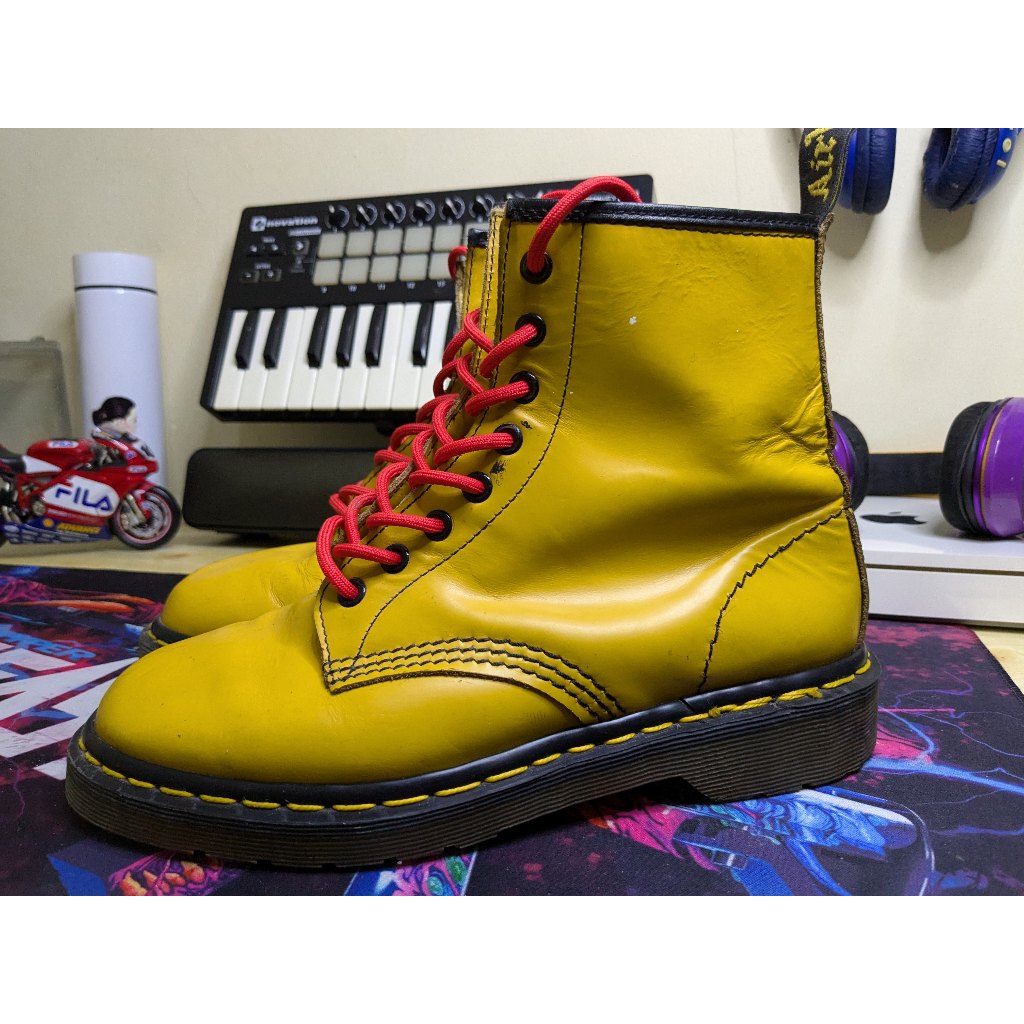 Dr Martens 1460 Smooth Yellow MIE