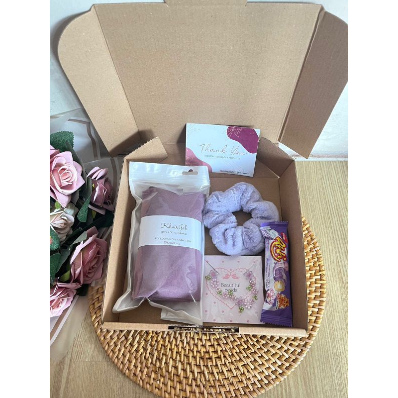 

Gift Box | Gift Box Hijab | Gift Box Accesories