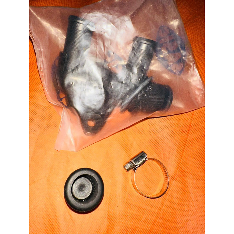 (kamil motor) elbow bawah lobang 1 peugeot 406