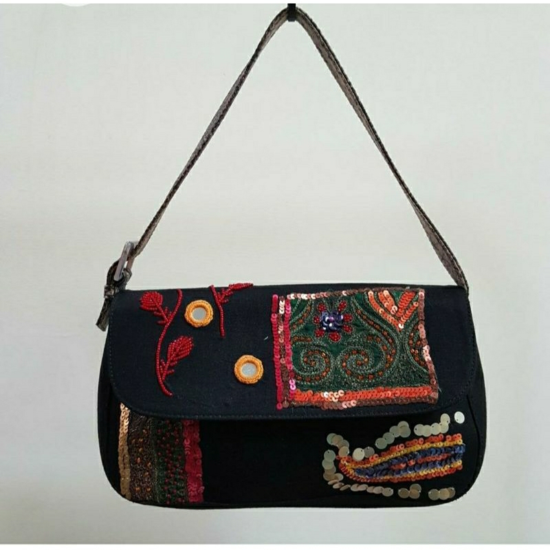 Tas tangan Manik Hitam Soulder Handbag Beads in Black