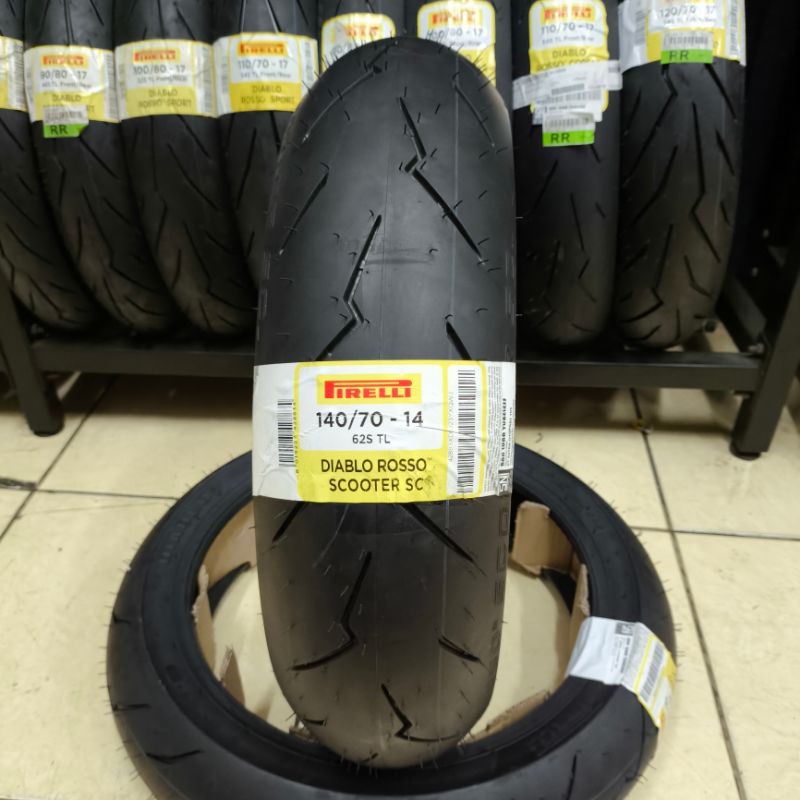 Ban Pirelli diablo rosso scooter SC (softcompound) 140/70-14
