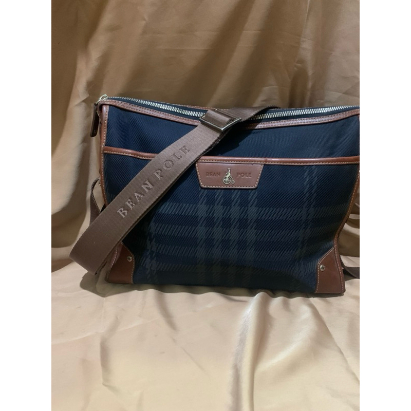 Sling Bag Cowok BeanPole (Preloved)