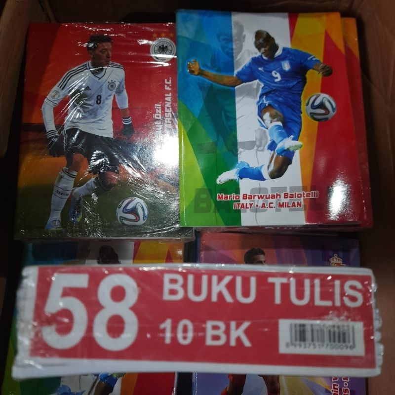 

Buku Tulis Warna 58 Lembar Motif Cowok 1 Pak isi 10 Buku.