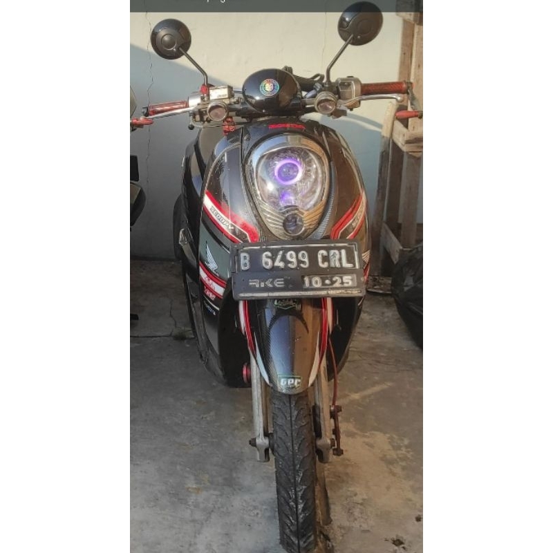 Motor Honda Scoopy Karbu Matic 2010 Plat B tangerang kota Second/Bekas