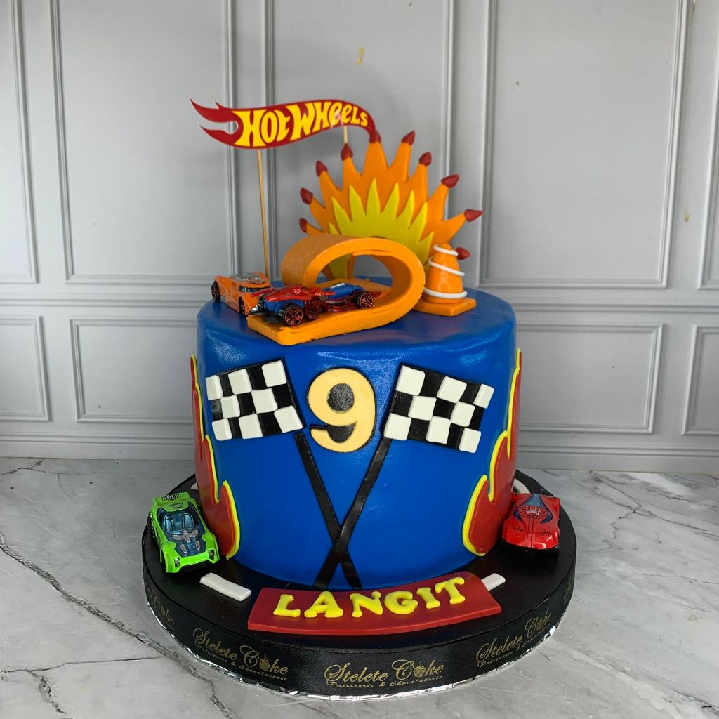 

Kue Ulang Tahun/Birthday Cake/Kue Ultah Custom/Kue Ulang Tahun Tema Hotwheels
