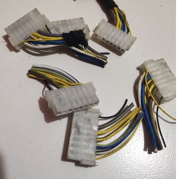 soket" mobil soket mobil universal pin 7