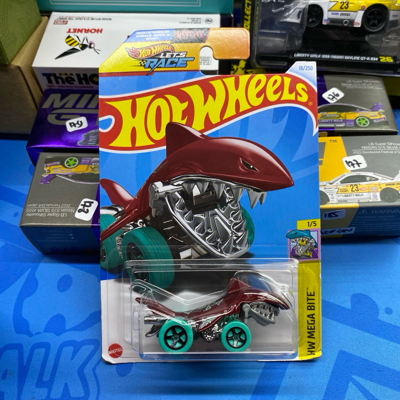 Hot Wheels shark Bite | HW Lets Race