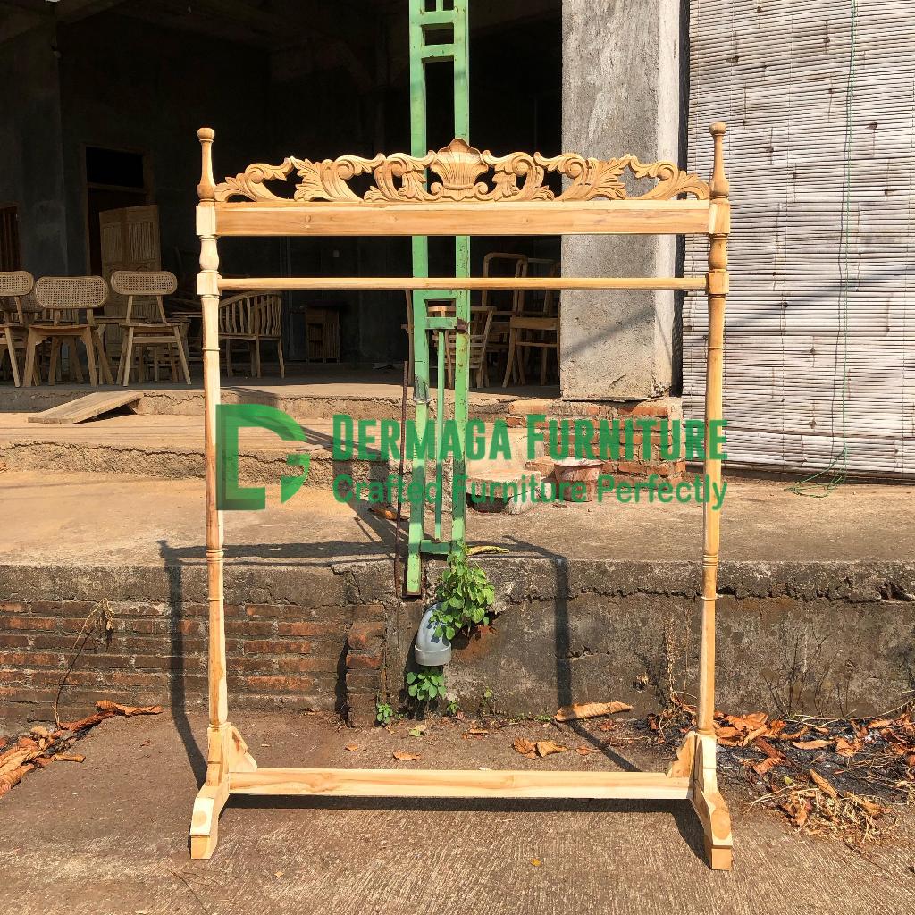 GAWANGAN UKIR KERANG BUBUT 135CM GANTUNGAN BATIK HIJAB KAIN KAYU JATI GANTUNGAN DEKORASI INTERIOR TO