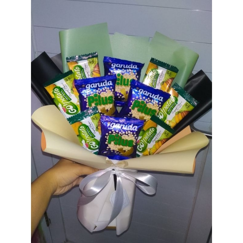 

buket snack murah / jajan / hadiah ultah sempro sidang wisuda / cewek cowok