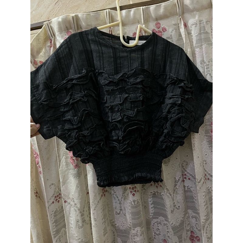 Oemah Etnik Ruffle Crop Top Nett