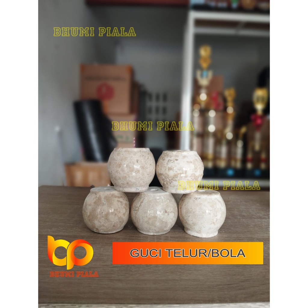 GUCI BOLA/TELOR