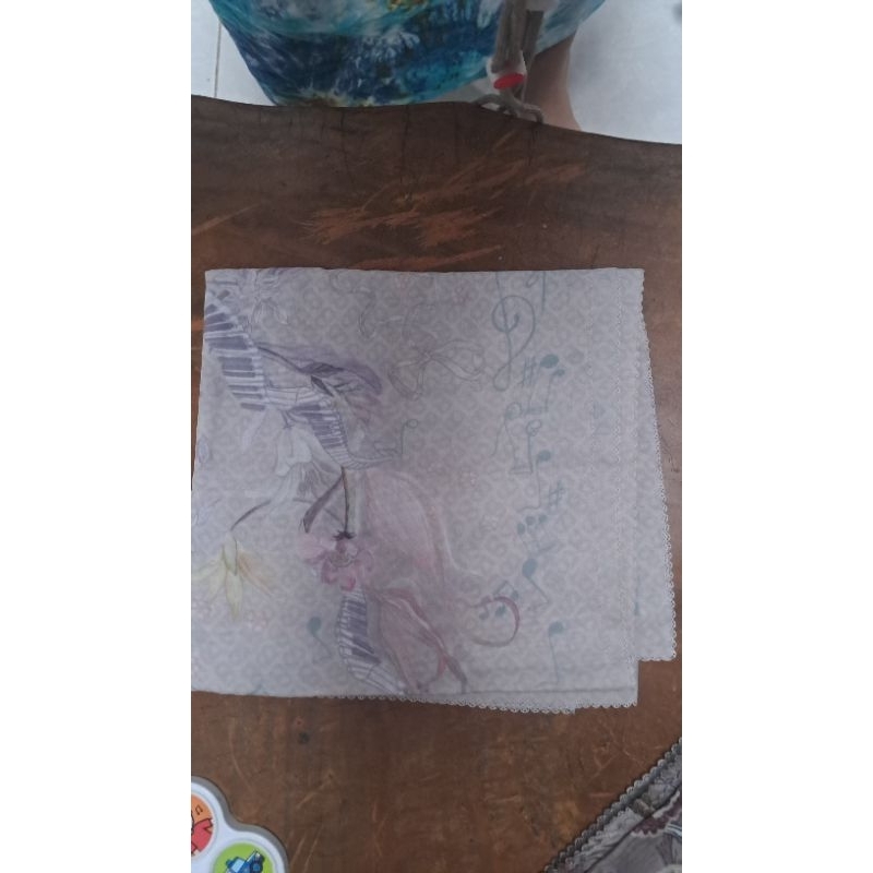 Buttonscarves Preloved Nada Series