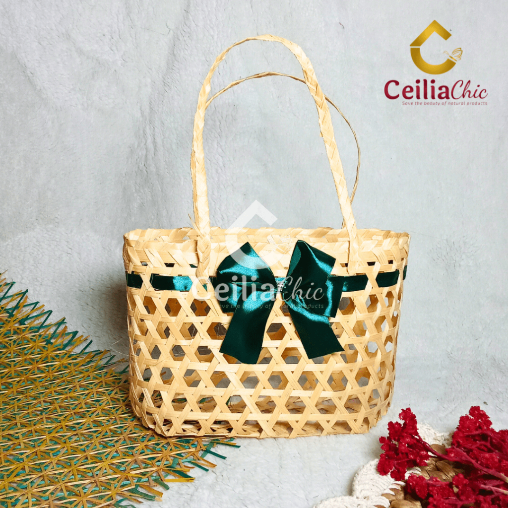 

Tas Anyaman Bambu Besar Totebag Goodiebag Hampers Keranjang Parcel Buah Ultah Anak Bridesmaid