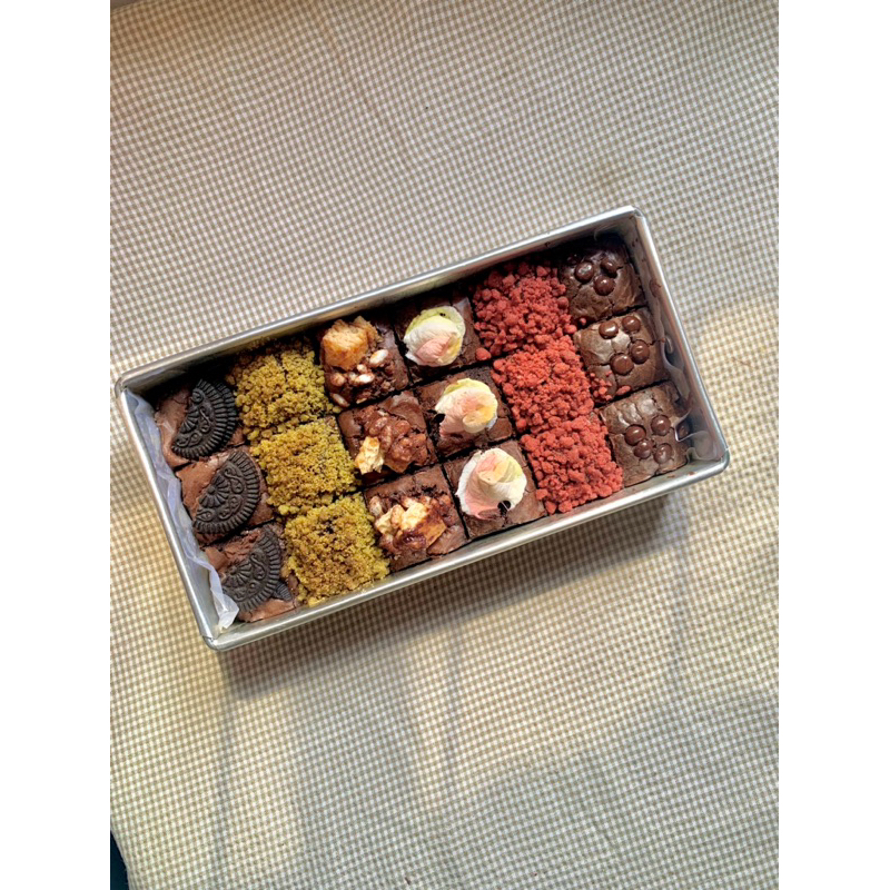 

Fudgy Brownies Medium 20x10 cm