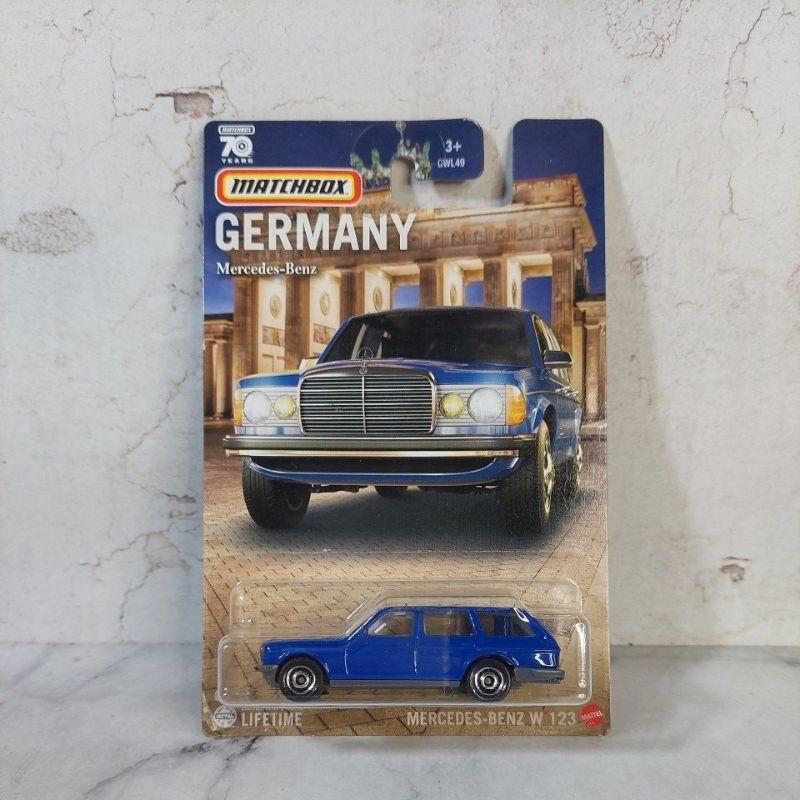 Matchbox Mercedes-Benz W 123